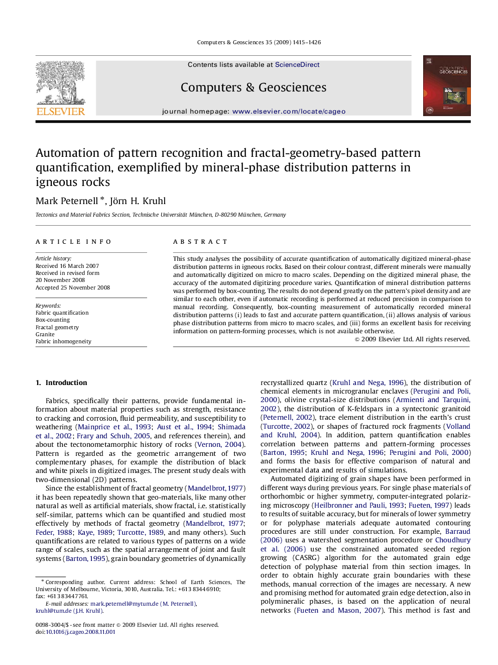 Automation of pattern recognition and fractal-geometry-based pattern quantification, exemplified by mineral-phase distribution patterns in igneous rocks