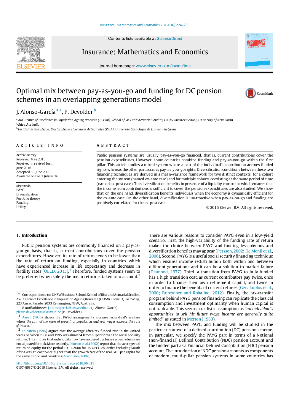 Optimal mix between pay-as-you-go and funding for DC pension schemes in an overlapping generations model