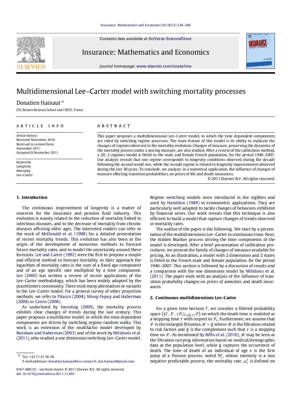 Multidimensional Lee-Carter model with switching mortality processes