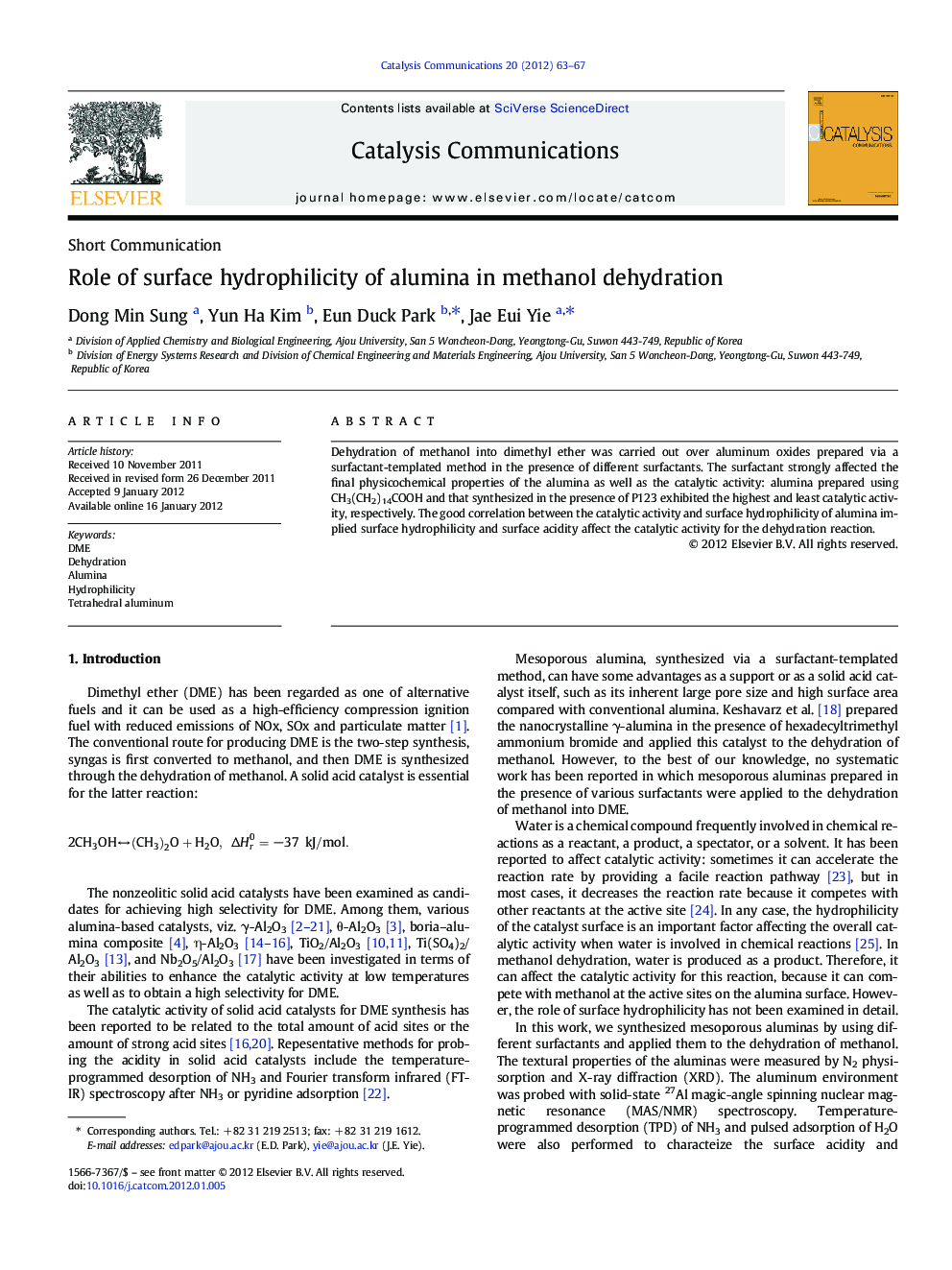 Role of surface hydrophilicity of alumina in methanol dehydration