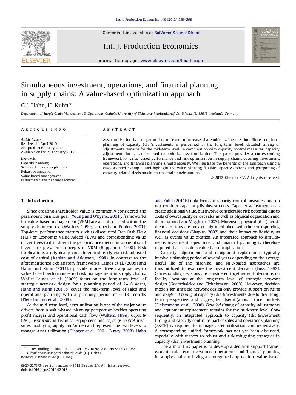 Simultaneous investment, operations, and financial planning in supply chains: A value-based optimization approach