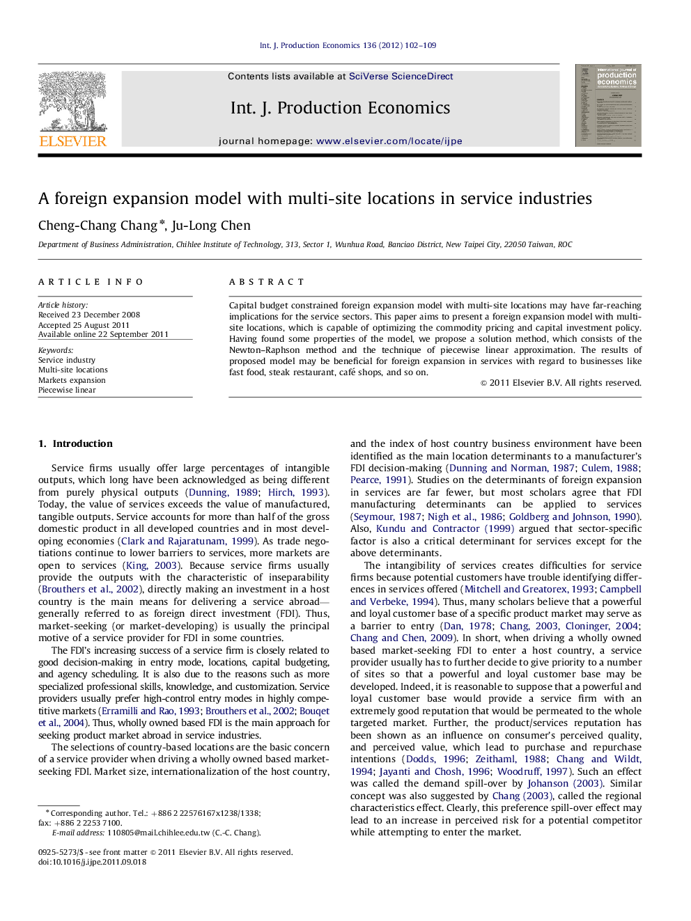 A foreign expansion model with multi-site locations in service industries