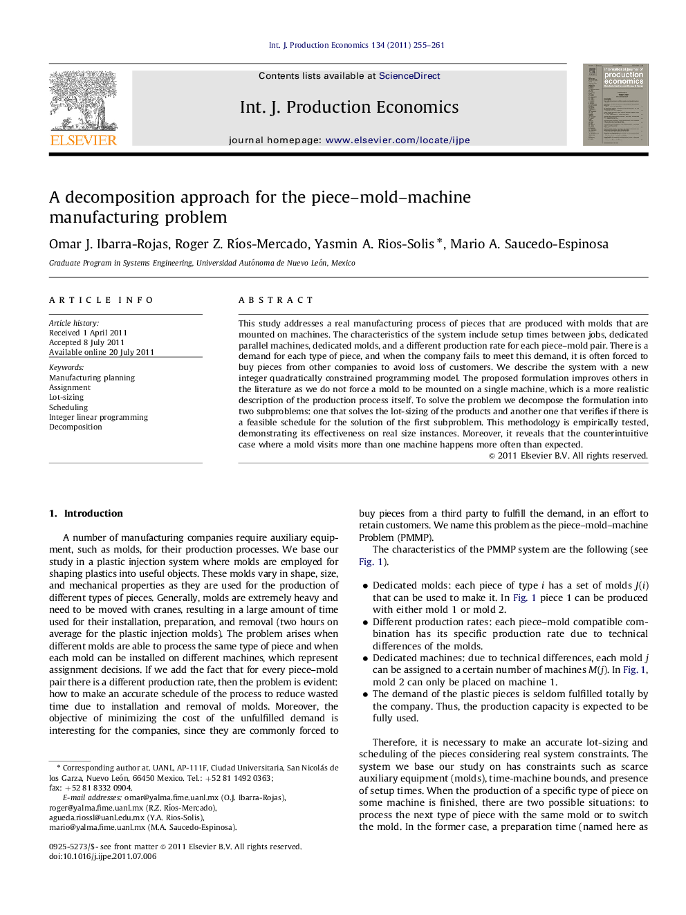 A decomposition approach for the piece-mold-machine manufacturing problem