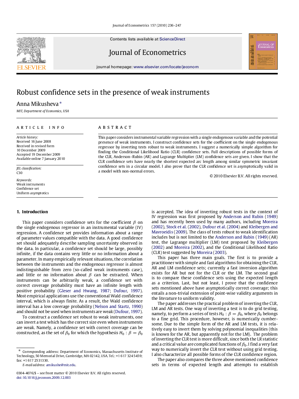 Robust confidence sets in the presence of weak instruments