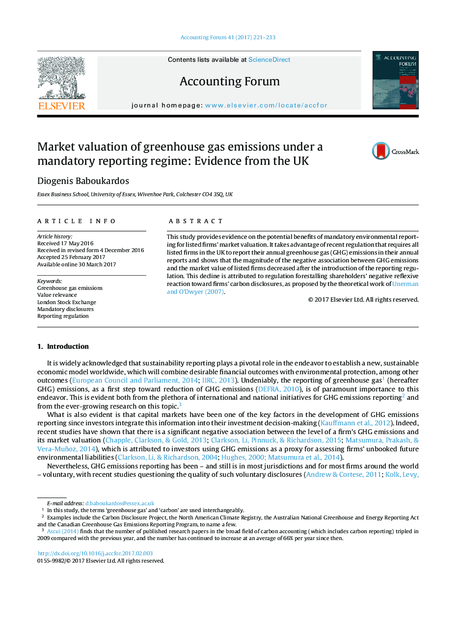 Market valuation of greenhouse gas emissions under a mandatory reporting regime: Evidence from the UK