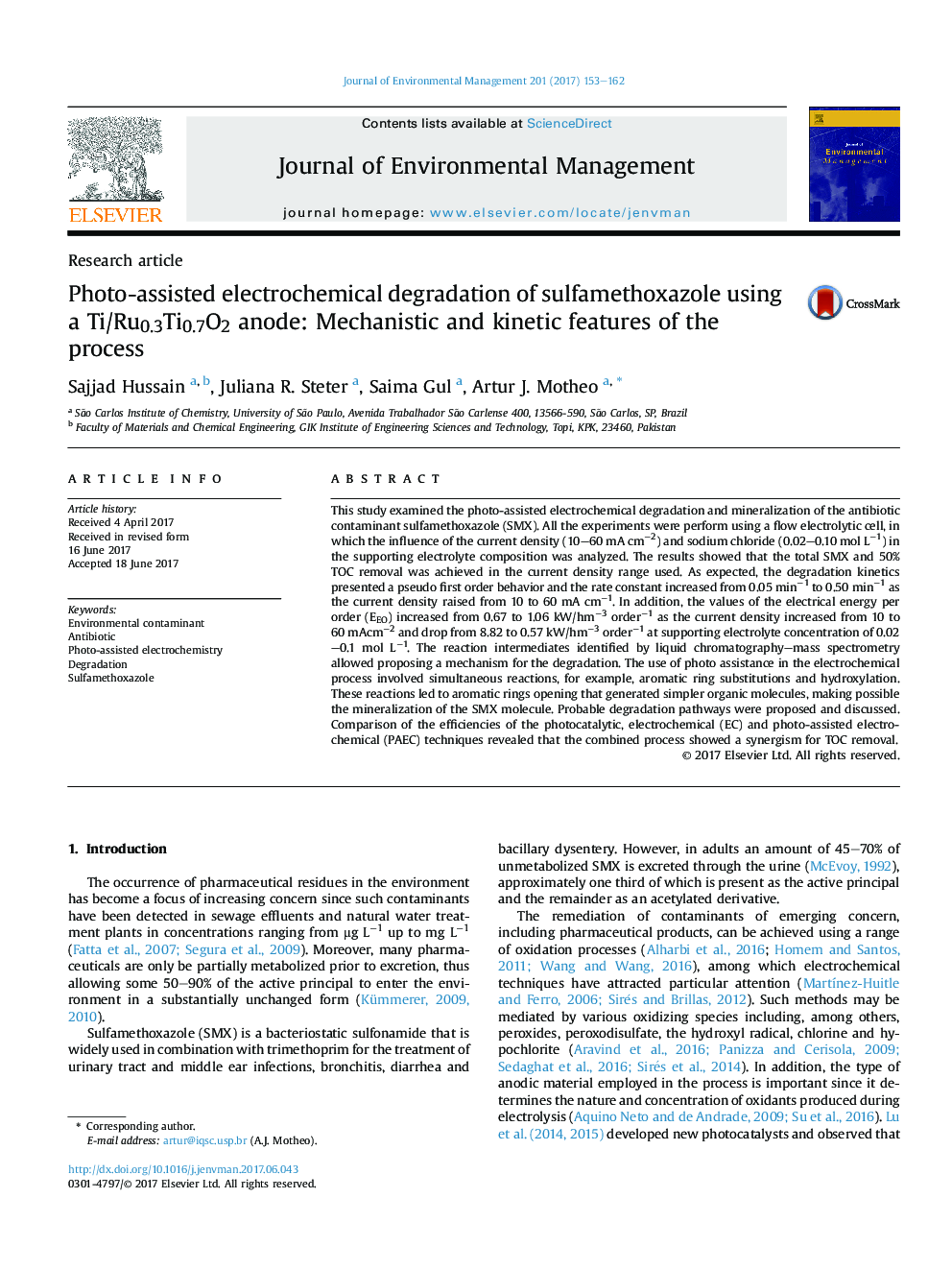 Photo-assisted electrochemical degradation of sulfamethoxazole using a Ti/Ru0.3Ti0.7O2 anode: Mechanistic and kinetic features of the process