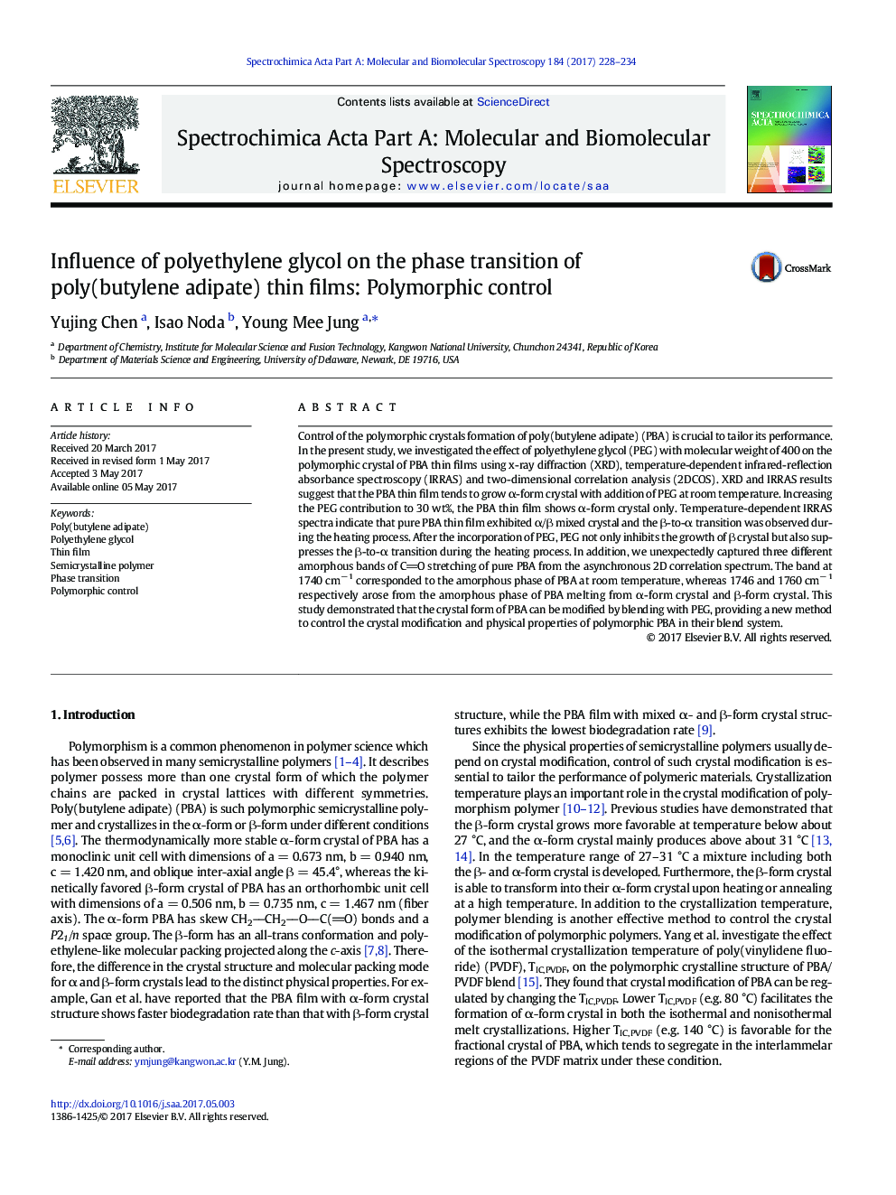 Influence of polyethylene glycol on the phase transition of poly(butylene adipate) thin films: Polymorphic control