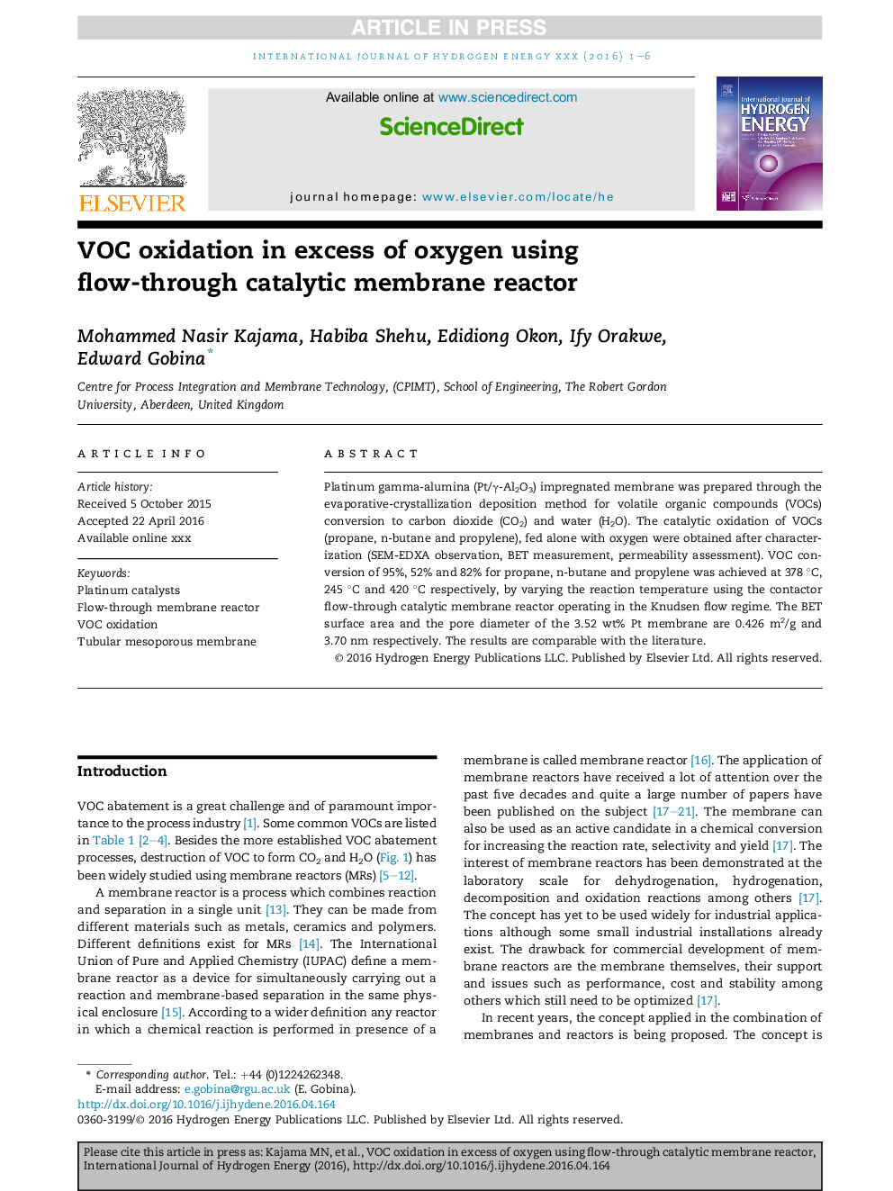 VOC oxidation in excess of oxygen using flow-through catalytic membrane reactor