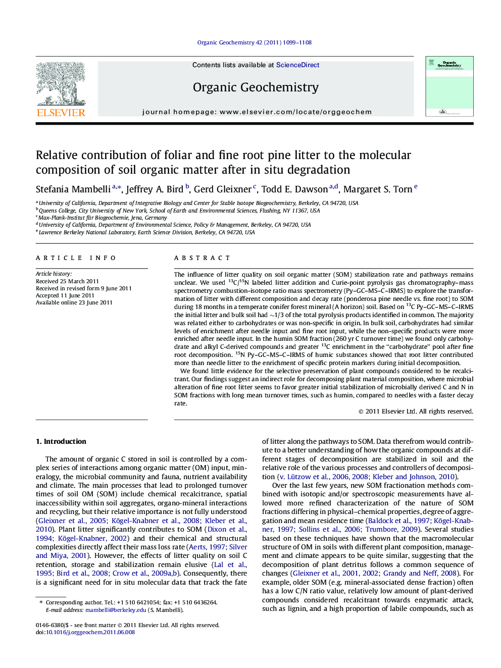Relative contribution of foliar and fine root pine litter to the molecular composition of soil organic matter after in situ degradation