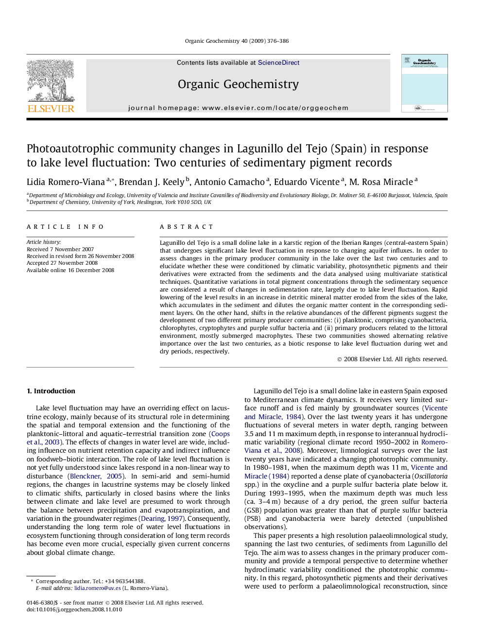 Photoautotrophic community changes in Lagunillo del Tejo (Spain) in response to lake level fluctuation: Two centuries of sedimentary pigment records