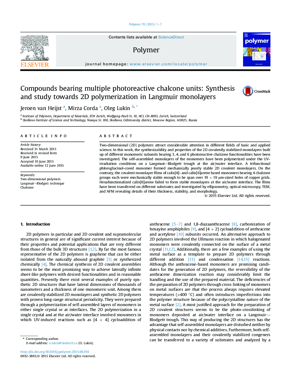 Compounds bearing multiple photoreactive chalcone units: Synthesis and study towards 2D polymerization in Langmuir monolayers