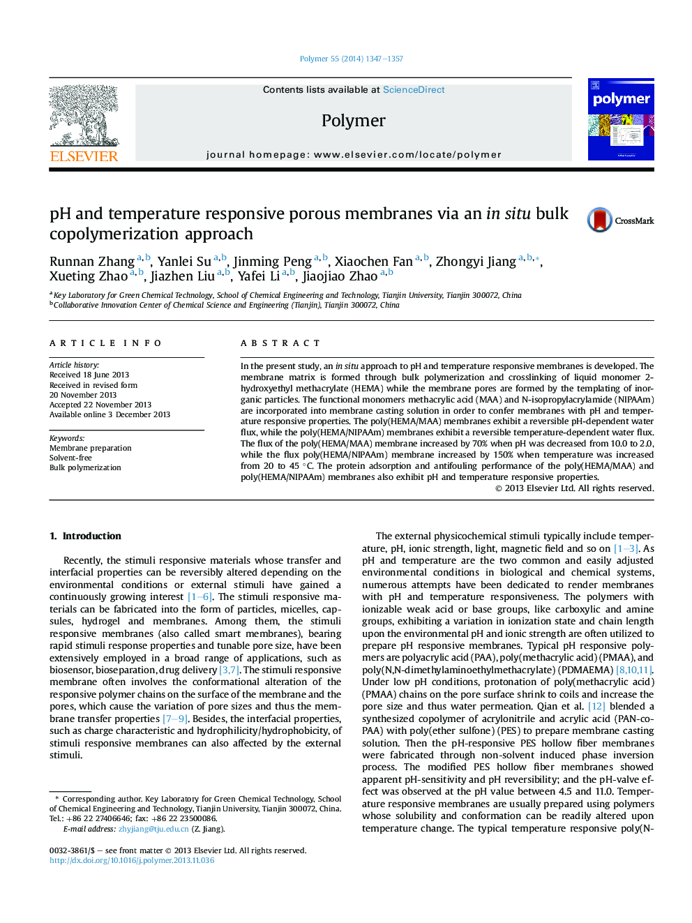 pH and temperature responsive porous membranes via an in situ bulk copolymerization approach