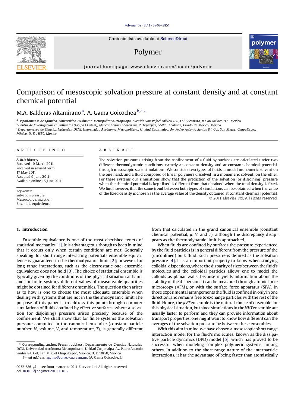 Comparison of mesoscopic solvation pressure at constant density and at constant chemical potential