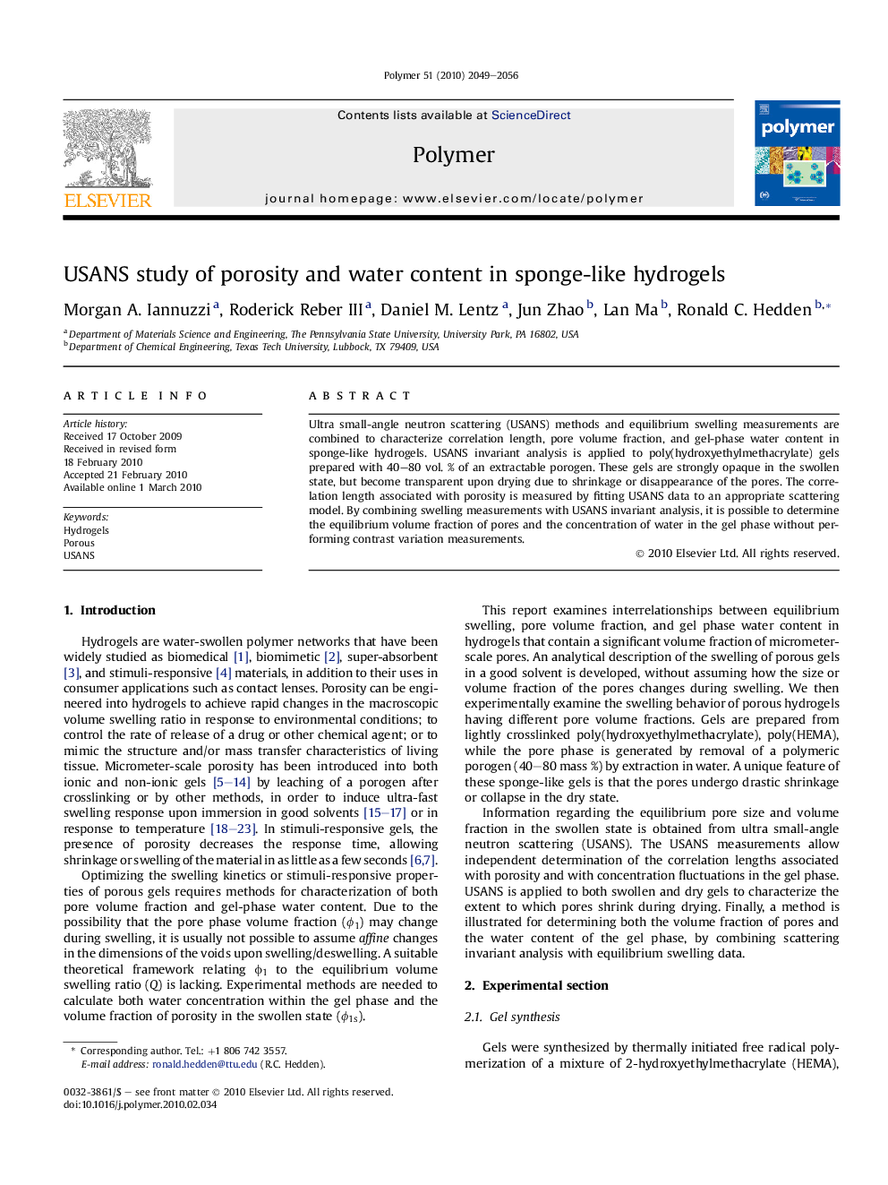 USANS study of porosity and water content in sponge-like hydrogels