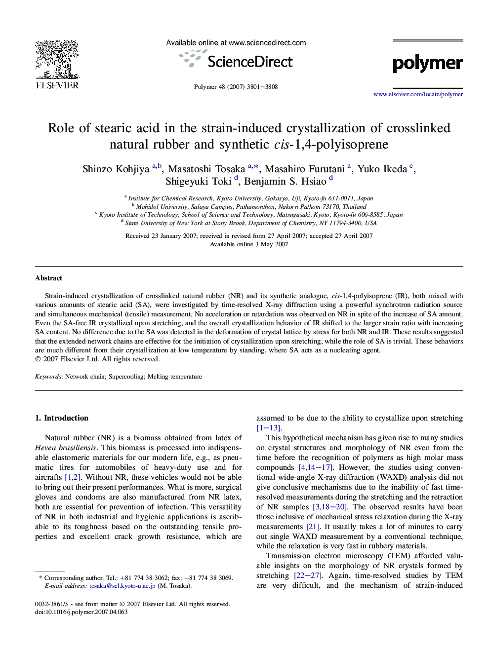 Role of stearic acid in the strain-induced crystallization of crosslinked natural rubber and synthetic cis-1,4-polyisoprene