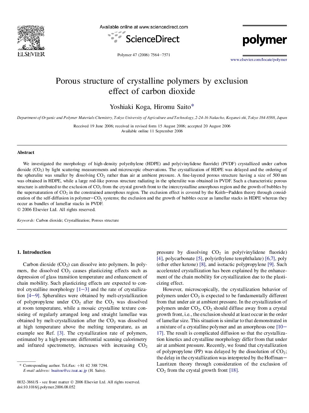 Porous structure of crystalline polymers by exclusion effect of carbon dioxide