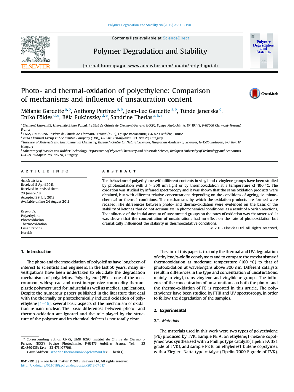 Photo- and thermal-oxidation of polyethylene: Comparison of mechanisms and influence of unsaturation content