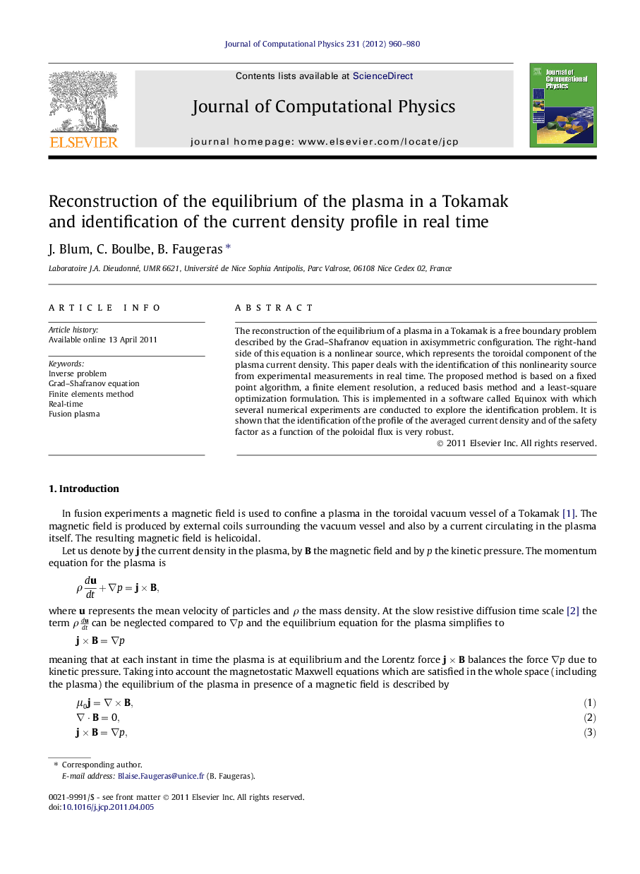 Reconstruction of the equilibrium of the plasma in a Tokamak and identification of the current density profile in real time