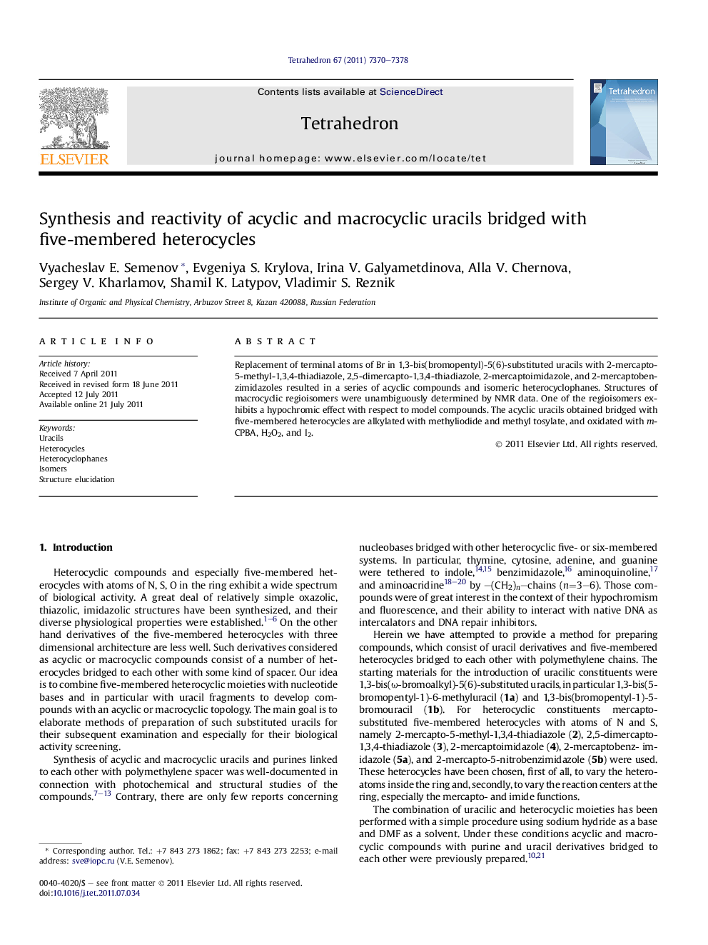 Synthesis and reactivity of acyclic and macrocyclic uracils bridged with five-membered heterocycles