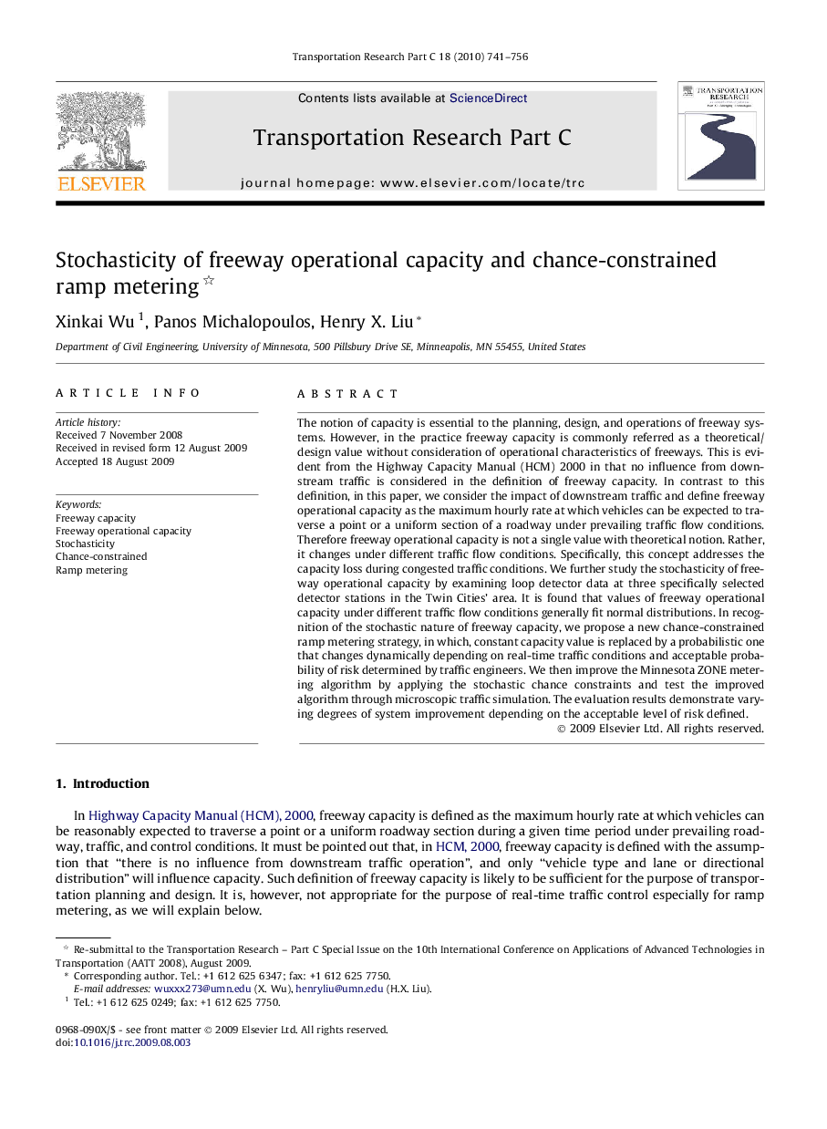 Stochasticity of freeway operational capacity and chance-constrained ramp metering 