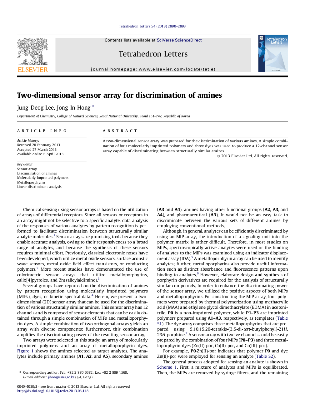 Two-dimensional sensor array for discrimination of amines