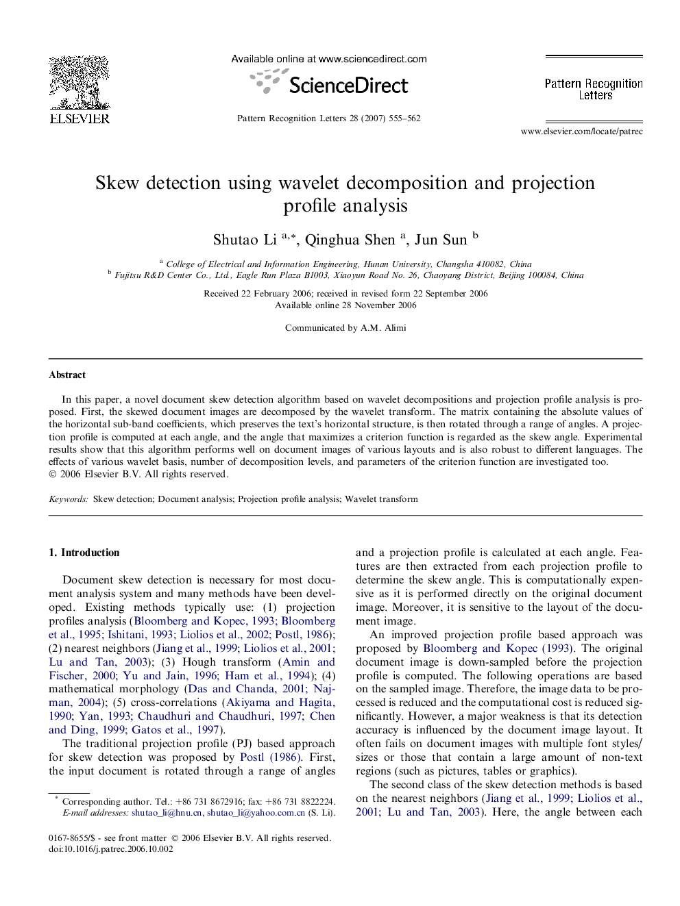 Skew detection using wavelet decomposition and projection profile analysis