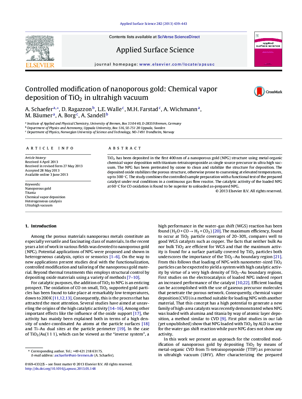 Controlled modification of nanoporous gold: Chemical vapor deposition of TiO2 in ultrahigh vacuum