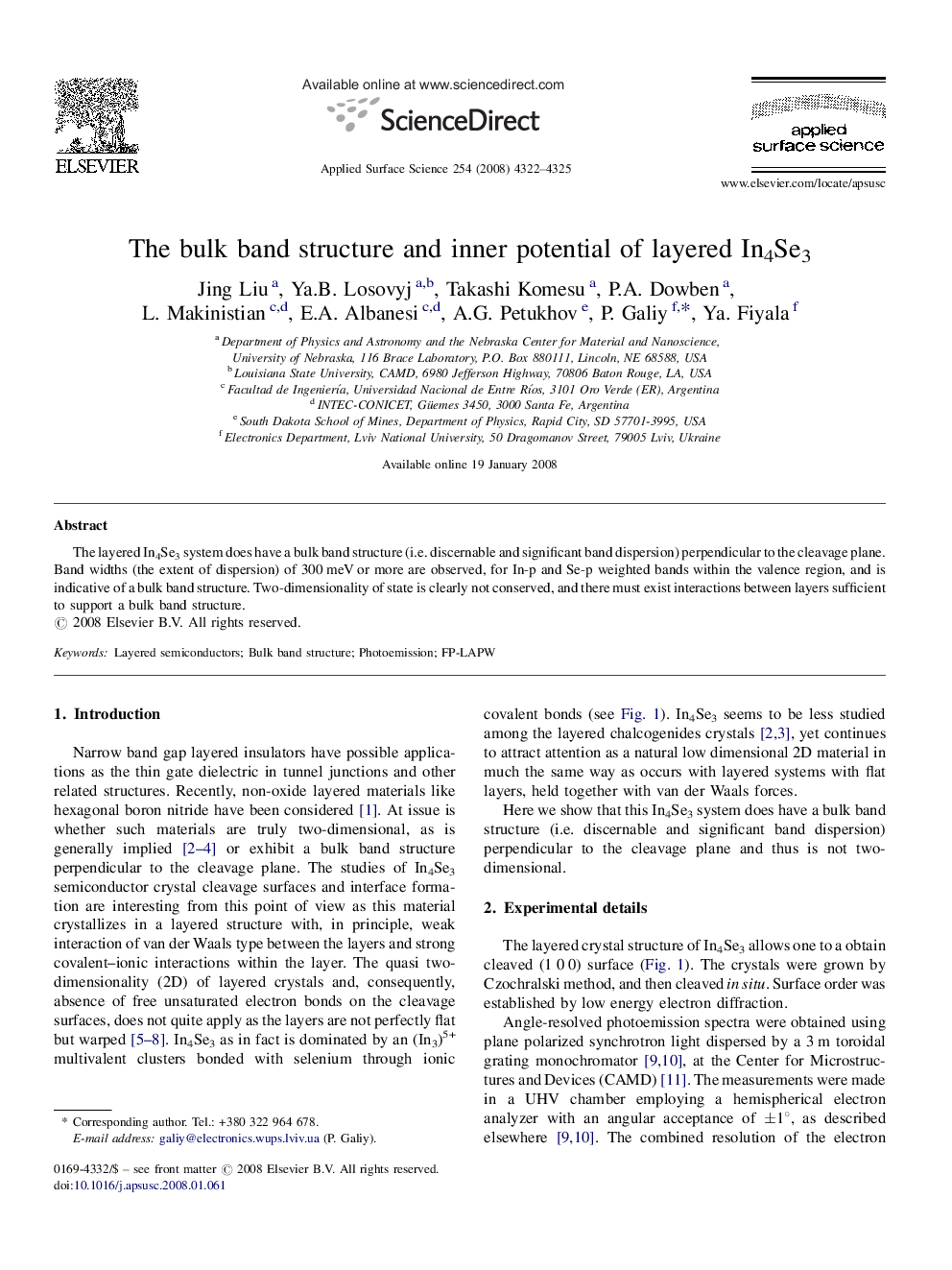 The bulk band structure and inner potential of layered In4Se3