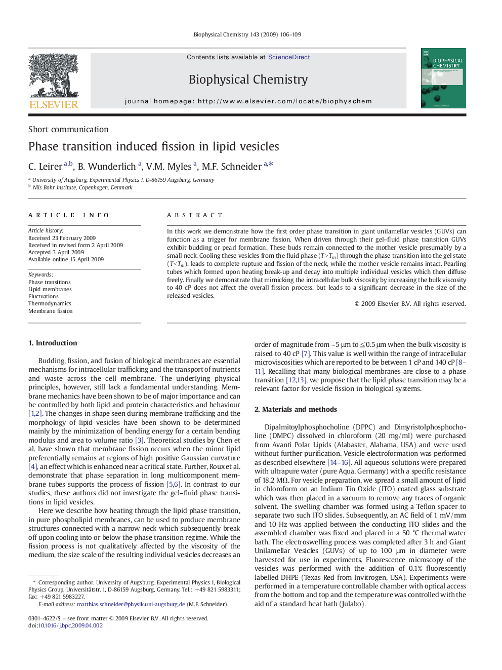 Phase transition induced fission in lipid vesicles