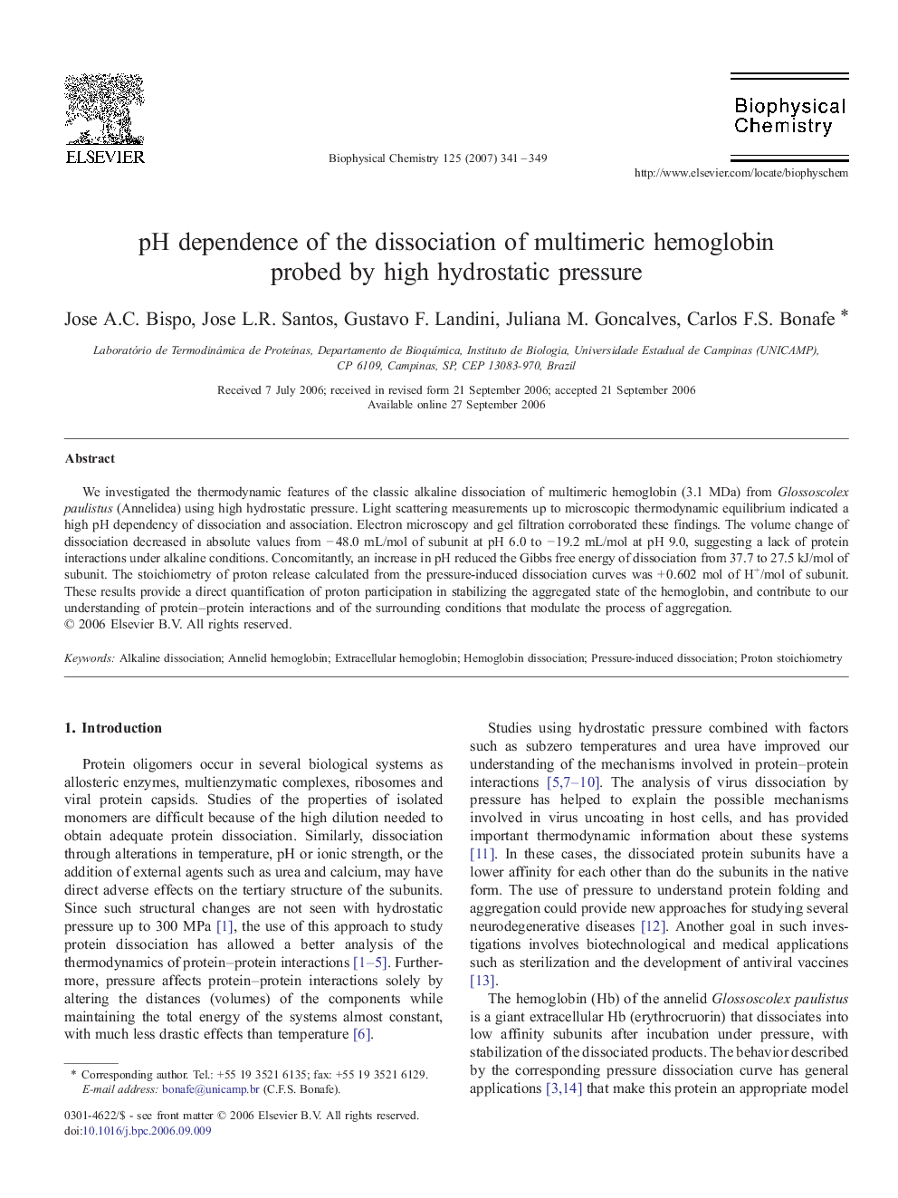 pH dependence of the dissociation of multimeric hemoglobin probed by high hydrostatic pressure