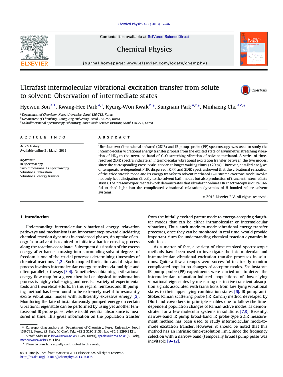 Ultrafast intermolecular vibrational excitation transfer from solute to solvent: Observation of intermediate states