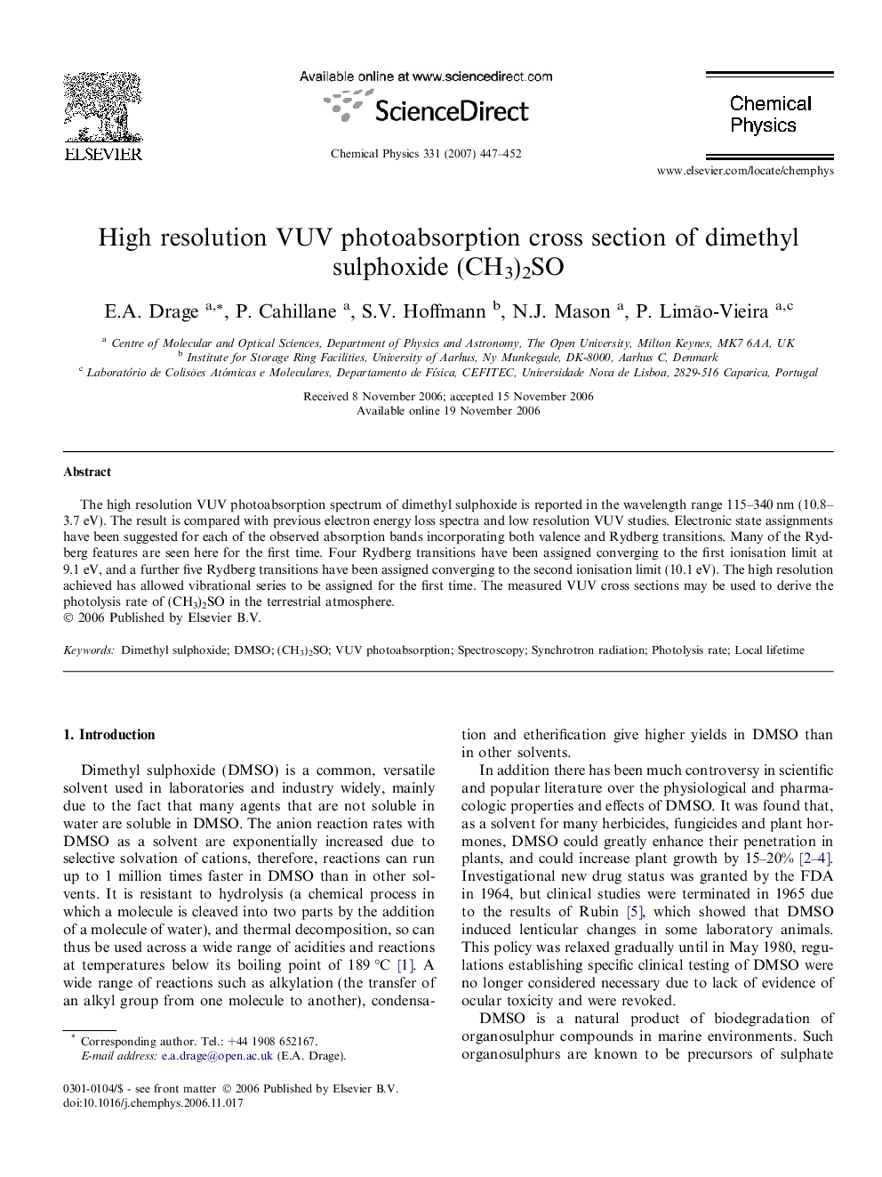 High resolution VUV photoabsorption cross section of dimethyl sulphoxide (CH3)2SO