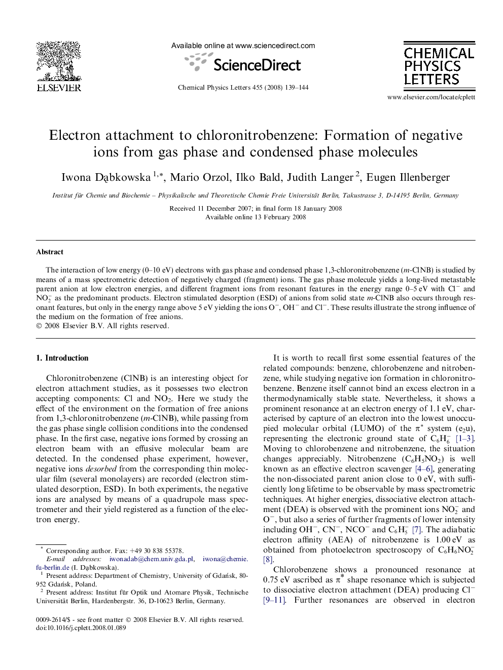Electron attachment to chloronitrobenzene: Formation of negative ions from gas phase and condensed phase molecules