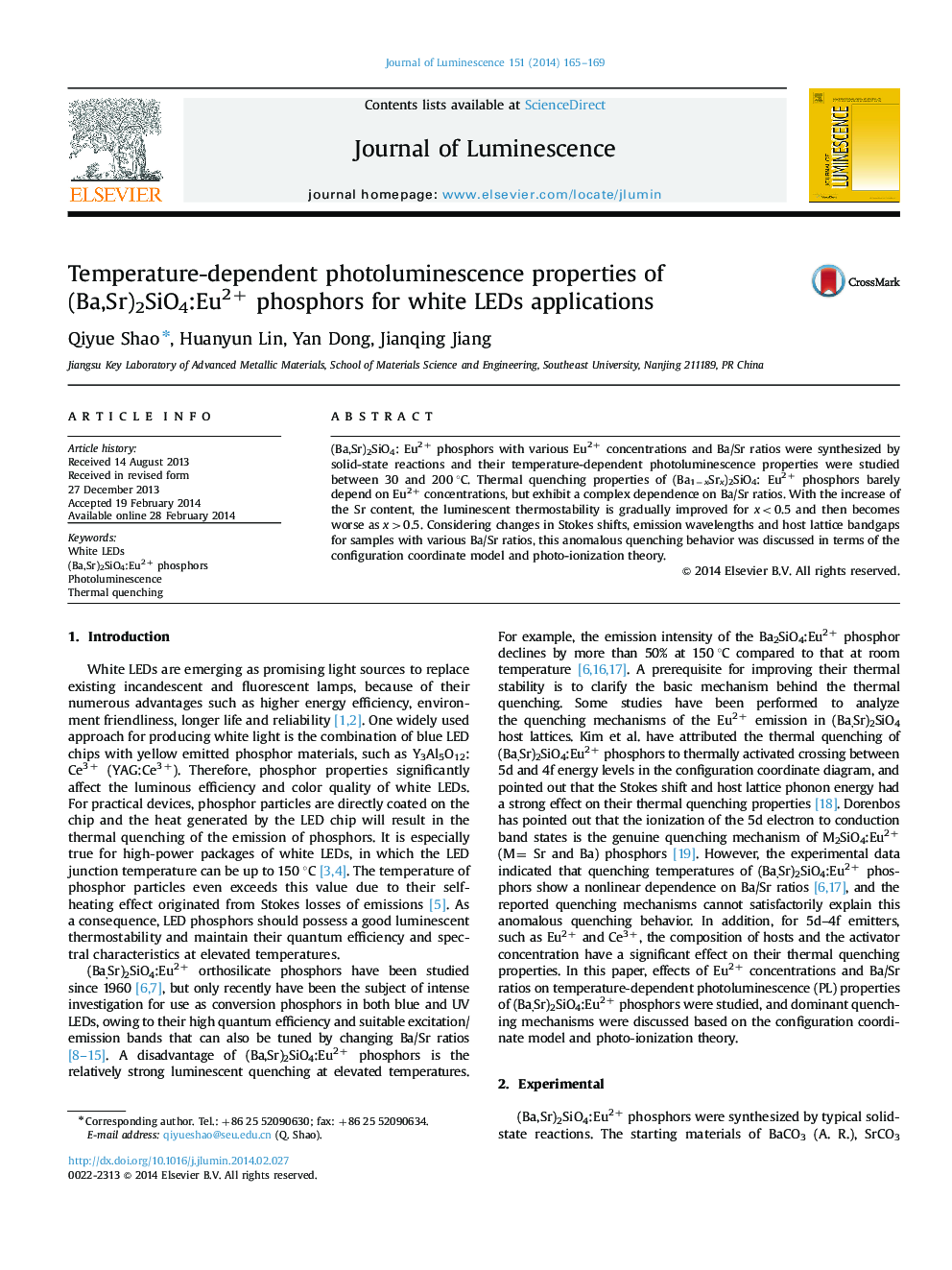 Temperature-dependent photoluminescence properties of (Ba,Sr)2SiO4:Eu2+ phosphors for white LEDs applications