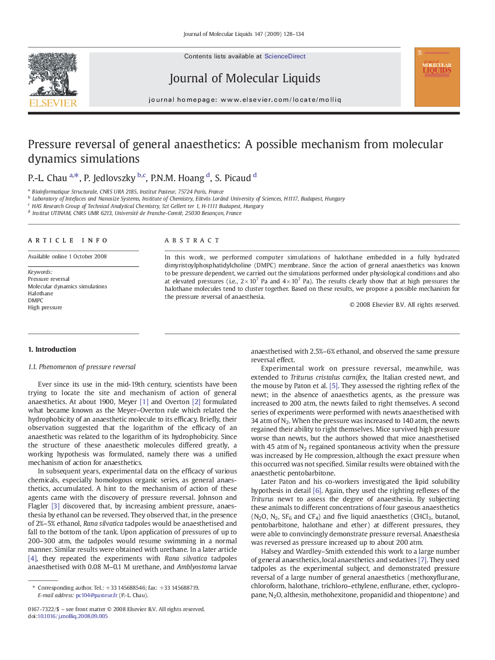 Pressure reversal of general anaesthetics: A possible mechanism from molecular dynamics simulations