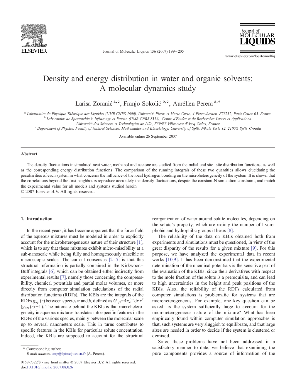 Density and energy distribution in water and organic solvents: A molecular dynamics study