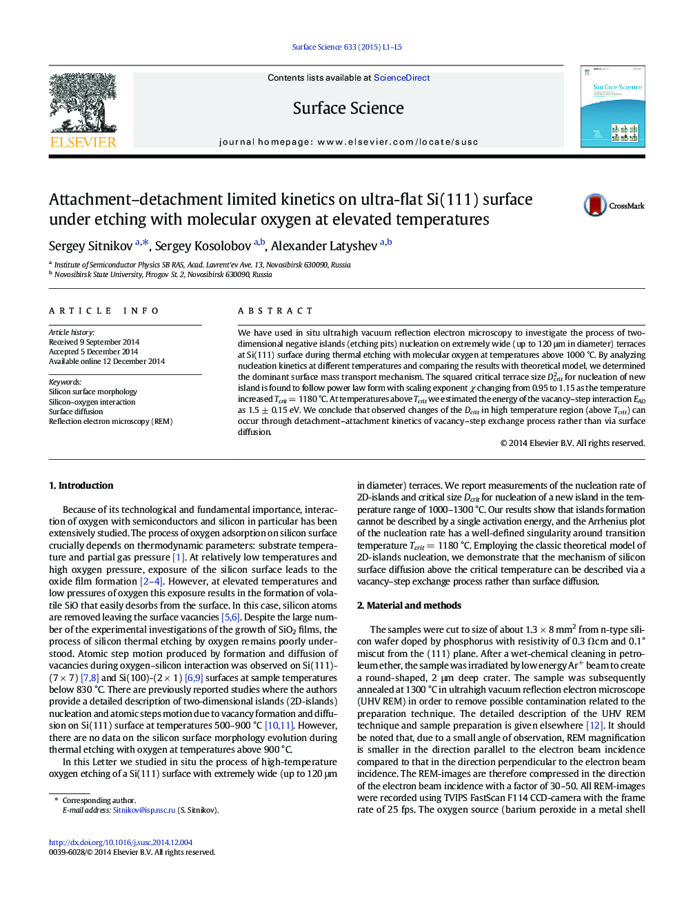 Attachment-detachment limited kinetics on ultra-flat Si(111) surface under etching with molecular oxygen at elevated temperatures