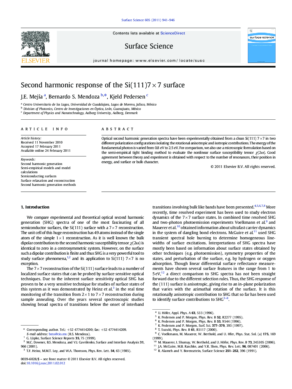 Second harmonic response of the Si(111)7Â ÃÂ 7 surface