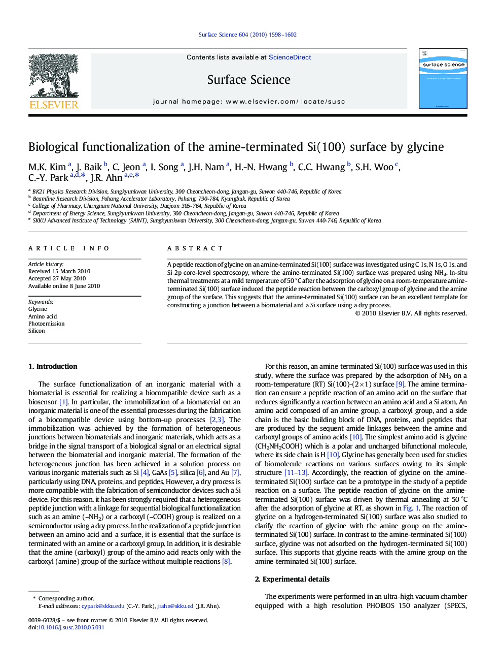 Biological functionalization of the amine-terminated Si(100) surface by glycine