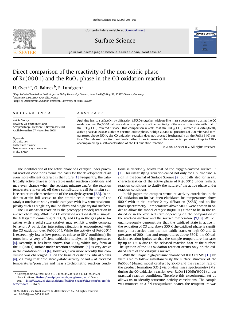 Direct comparison of the reactivity of the non-oxidic phase of Ru(0 0 0 1) and the RuO2 phase in the CO oxidation reaction