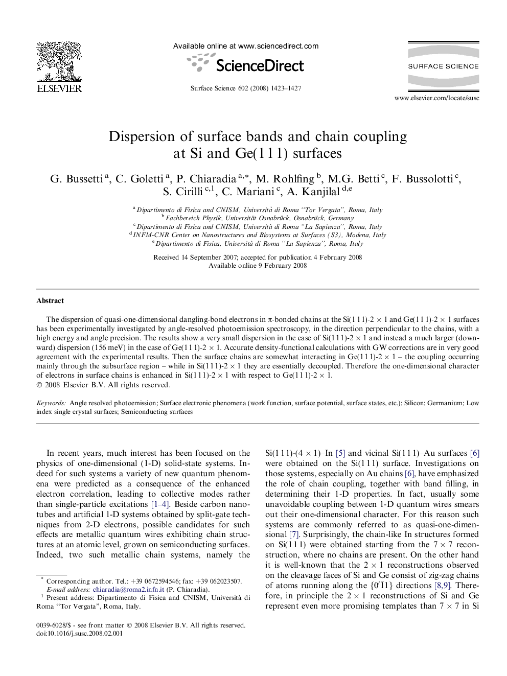 Dispersion of surface bands and chain coupling at Si and Ge(1 1 1) surfaces