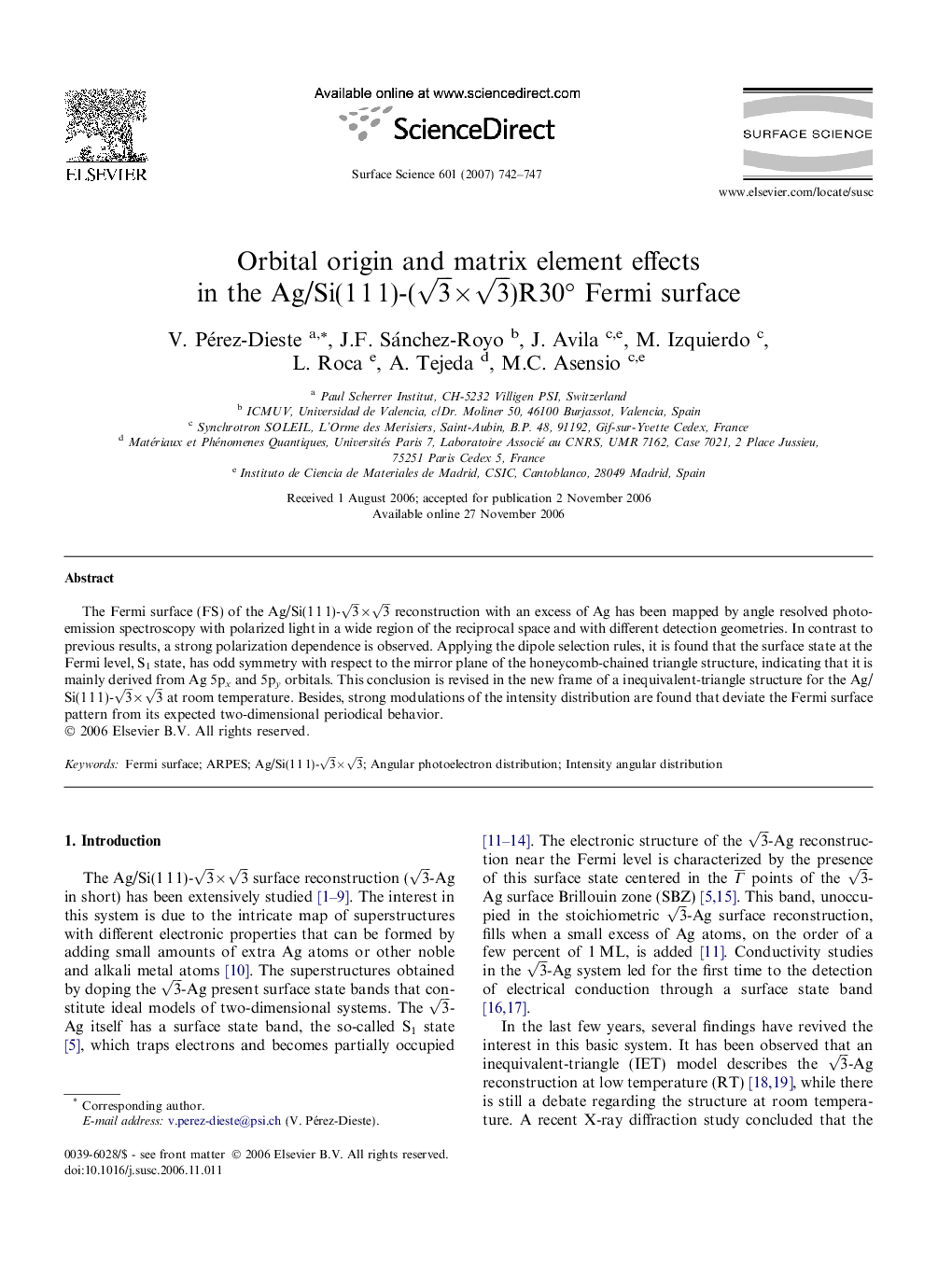 Orbital origin and matrix element effects in the Ag/Si(1 1 1)-(3Ã3)R30Â° Fermi surface