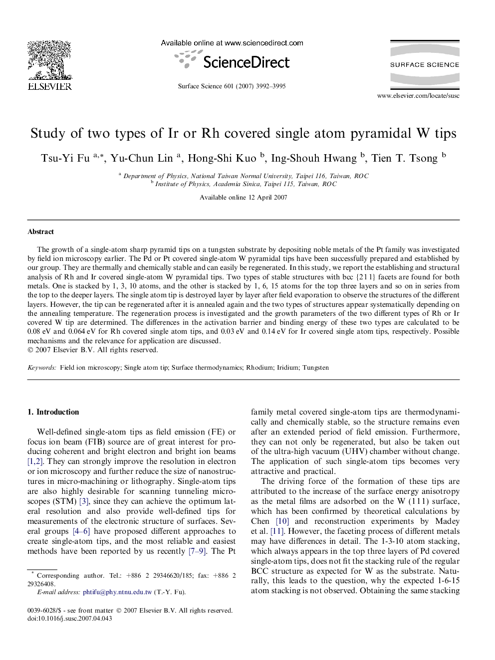 Study of two types of Ir or Rh covered single atom pyramidal W tips