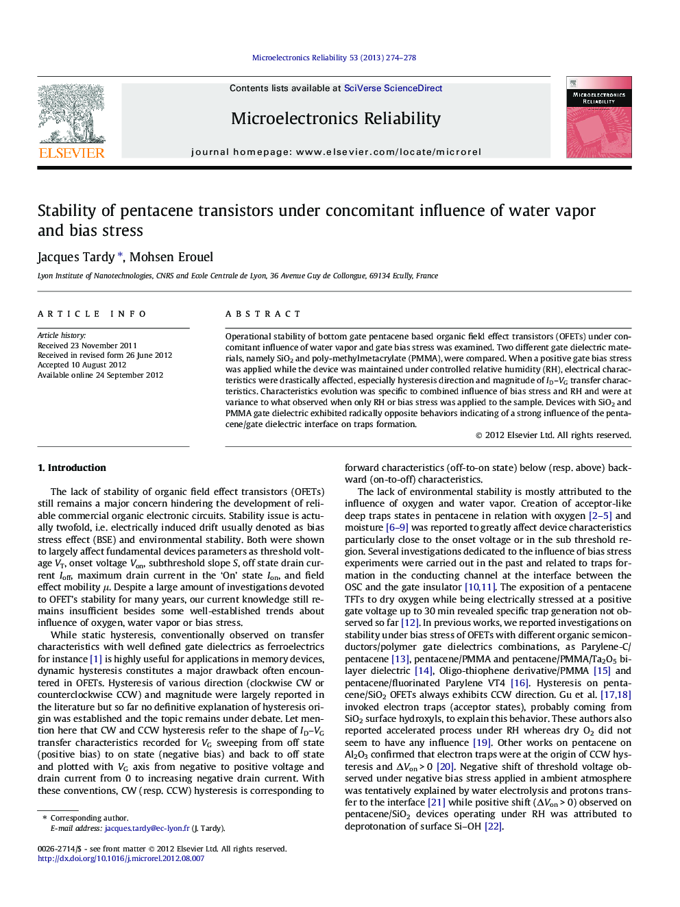 Stability of pentacene transistors under concomitant influence of water vapor and bias stress