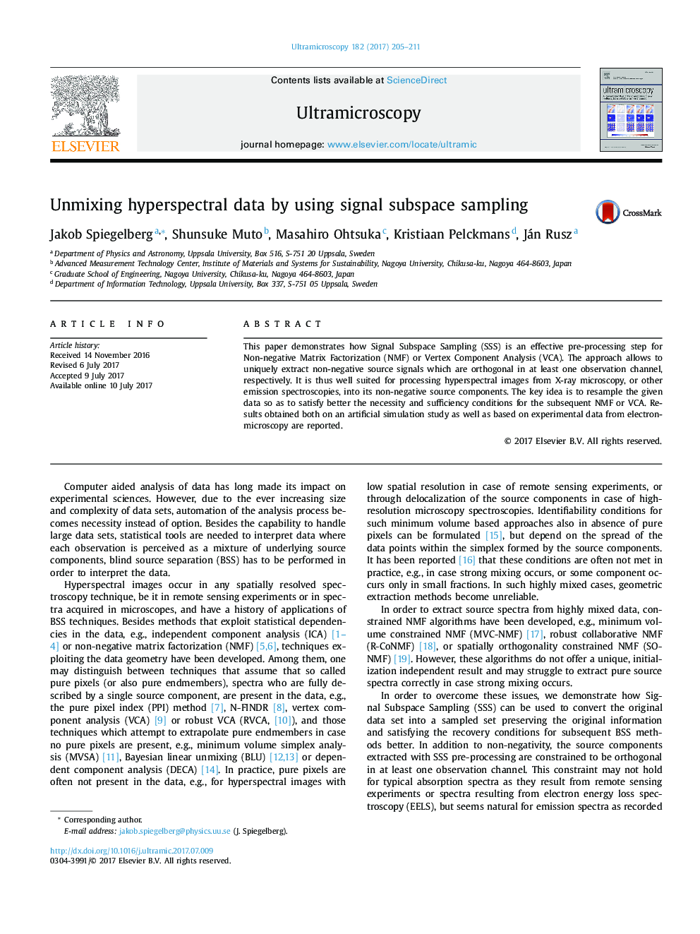 Unmixing hyperspectral data by using signal subspace sampling
