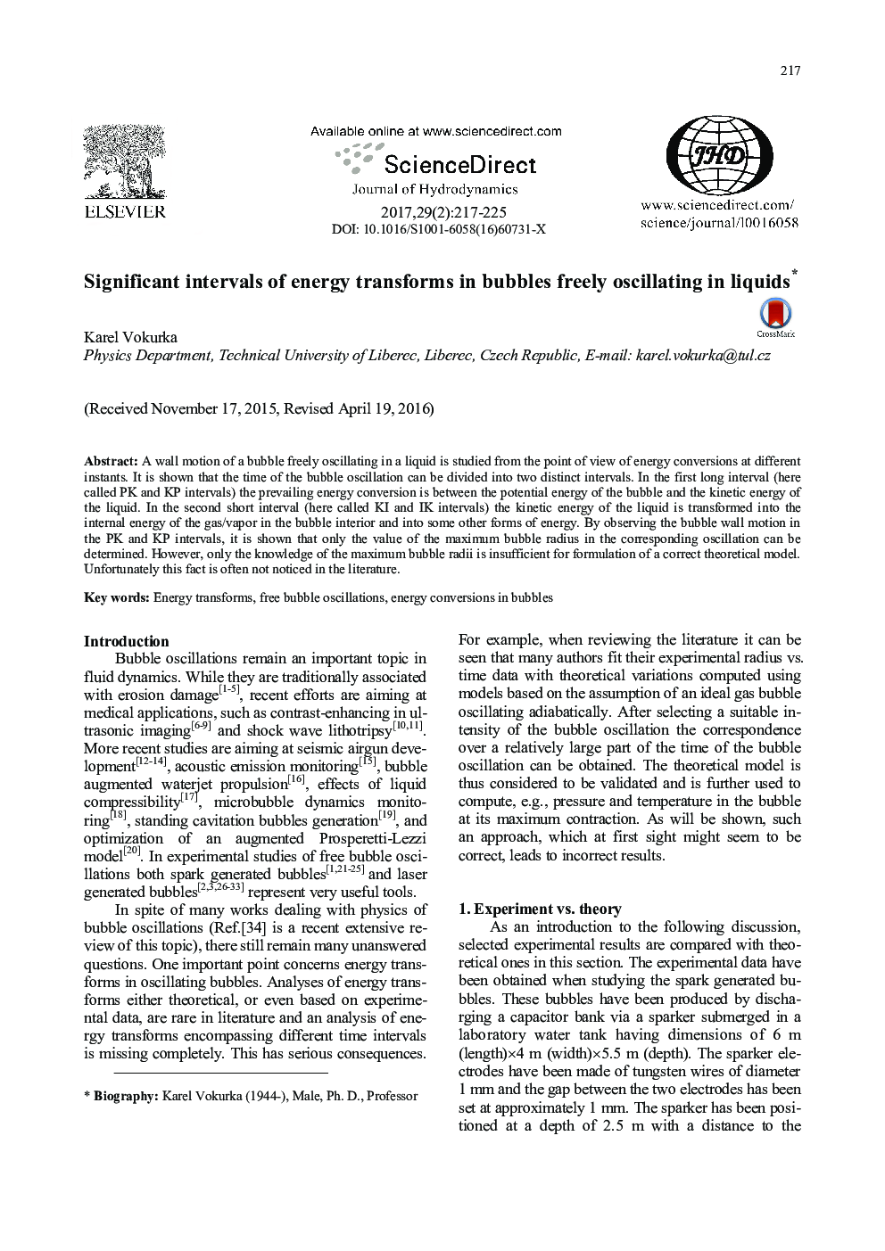 Significant intervals of energy transforms in bubbles freely oscillating in liquids