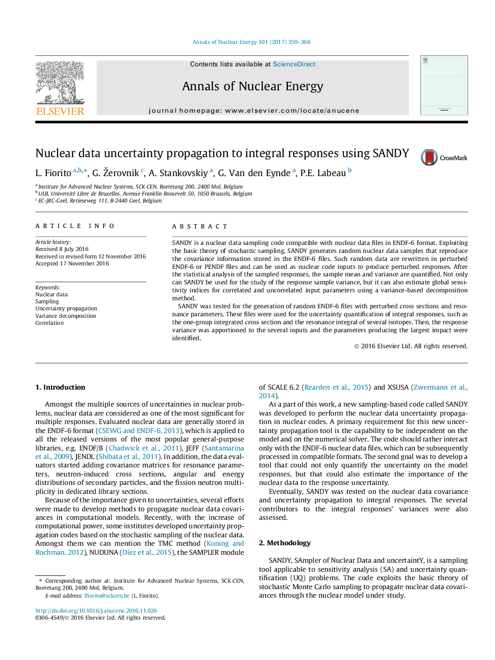 Nuclear data uncertainty propagation to integral responses using SANDY