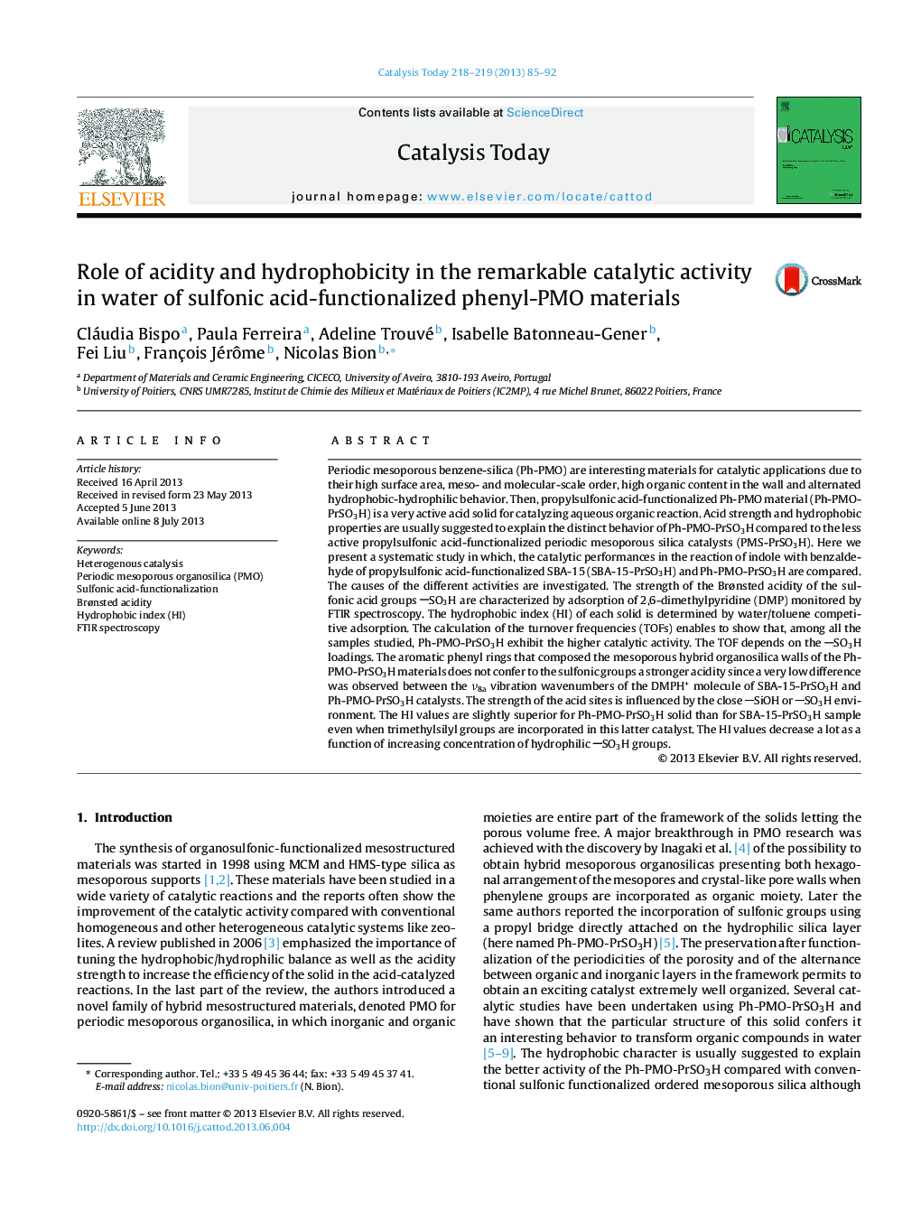 Role of acidity and hydrophobicity in the remarkable catalytic activity in water of sulfonic acid-functionalized phenyl-PMO materials