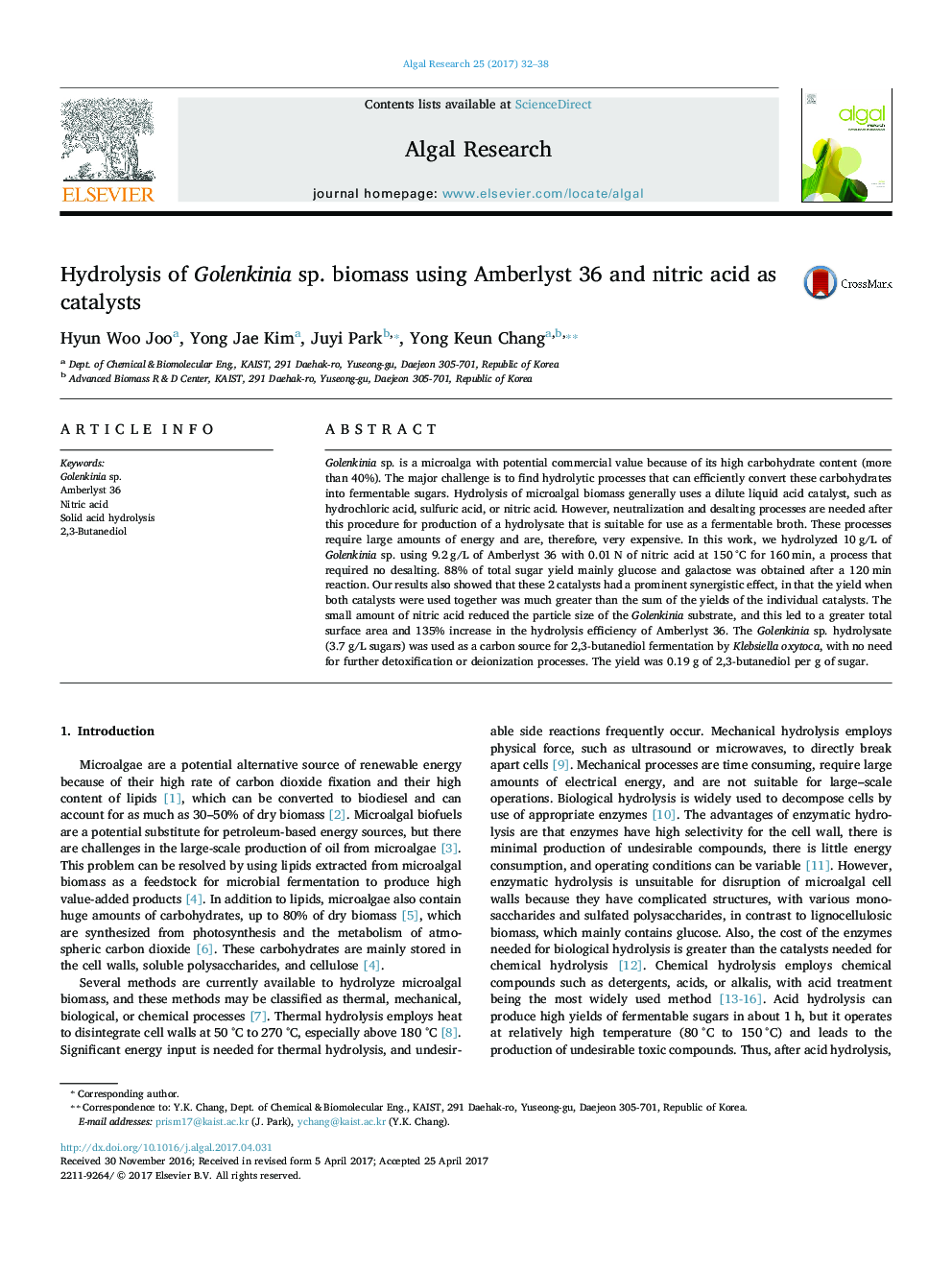 Hydrolysis of Golenkinia sp. biomass using Amberlyst 36 and nitric acid as catalysts