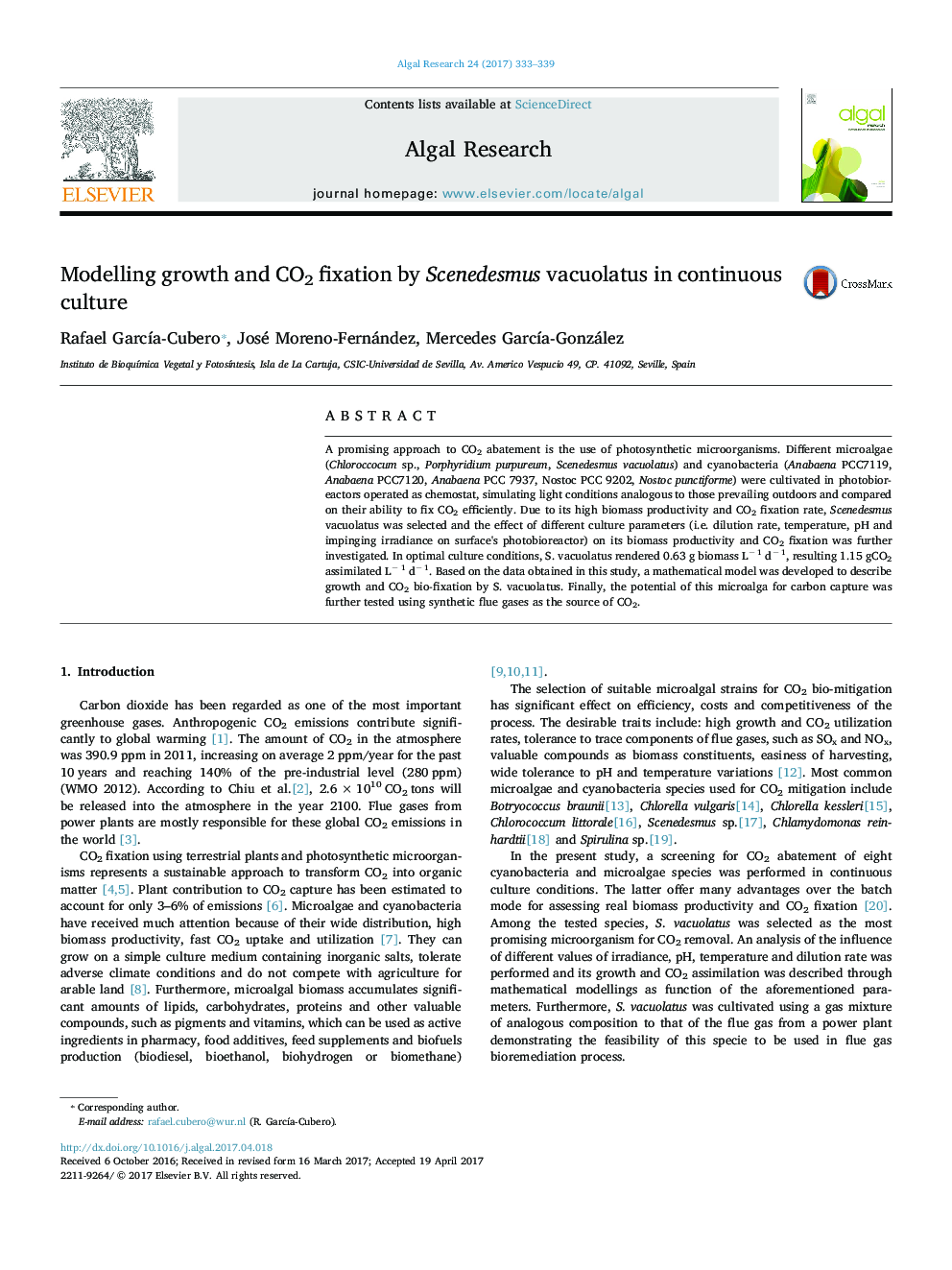 Modelling growth and CO2 fixation by Scenedesmus vacuolatus in continuous culture